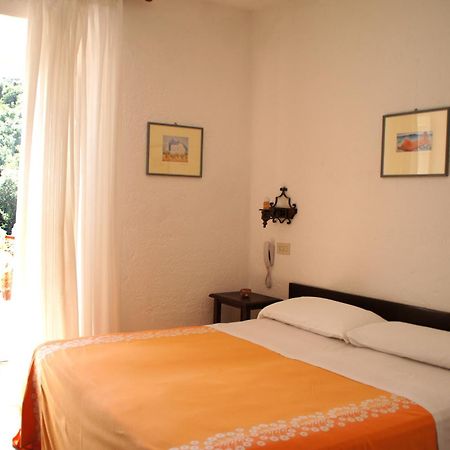 Hotel Don Pedro Ischia Bagian luar foto