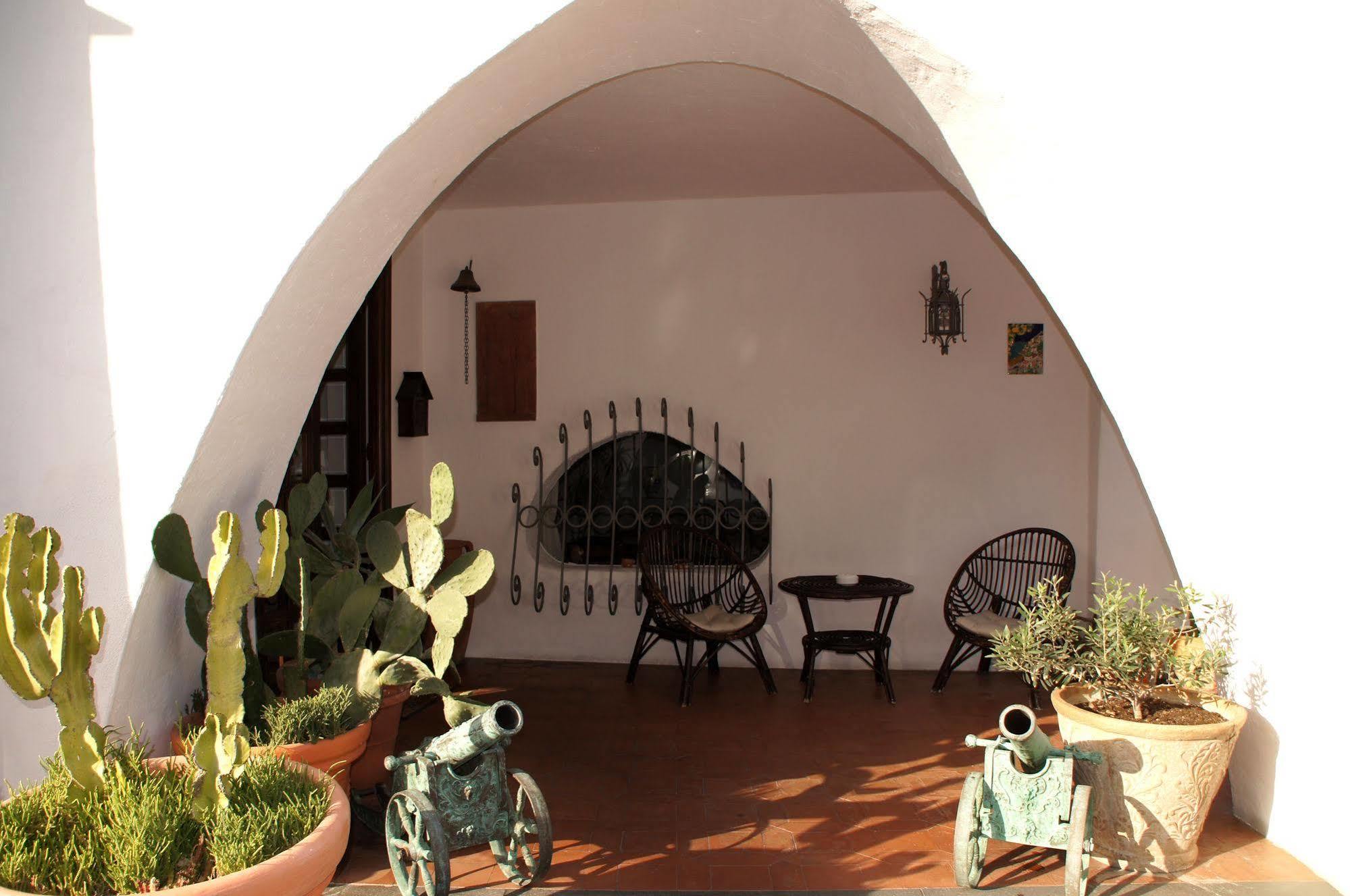 Hotel Don Pedro Ischia Bagian luar foto